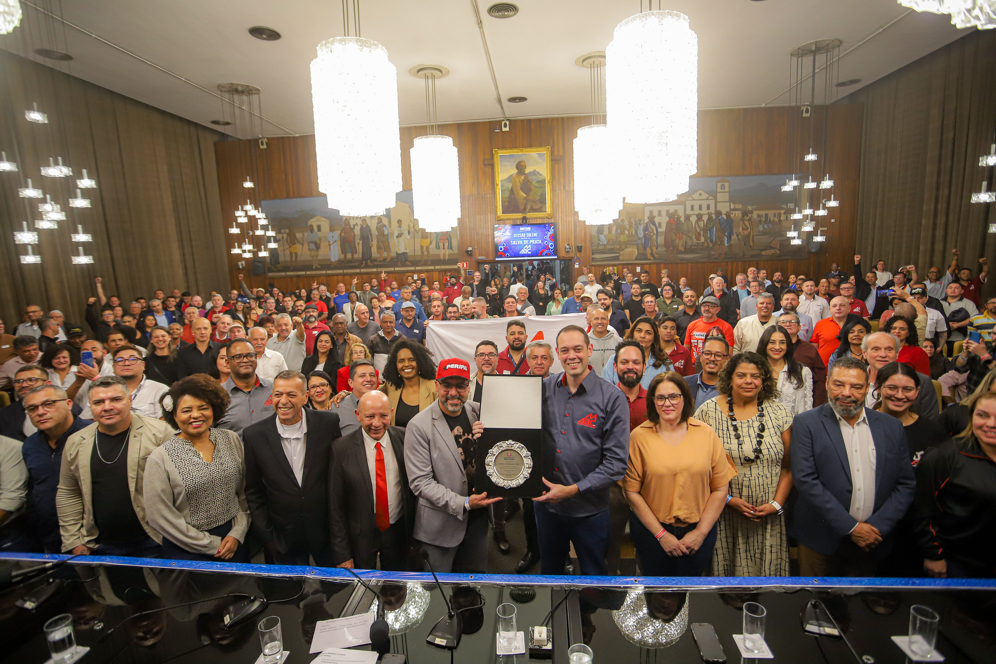 Metalúrgicos do ABC recebem Salva de Prata da Câmara Municipal de São Paulo em homenagem à sua trajetória de luta