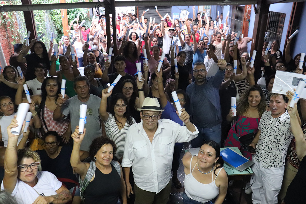 Movimento De Moradia-alvará De Construção Projeto Bosque